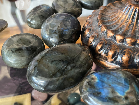Labradorite Palmstones